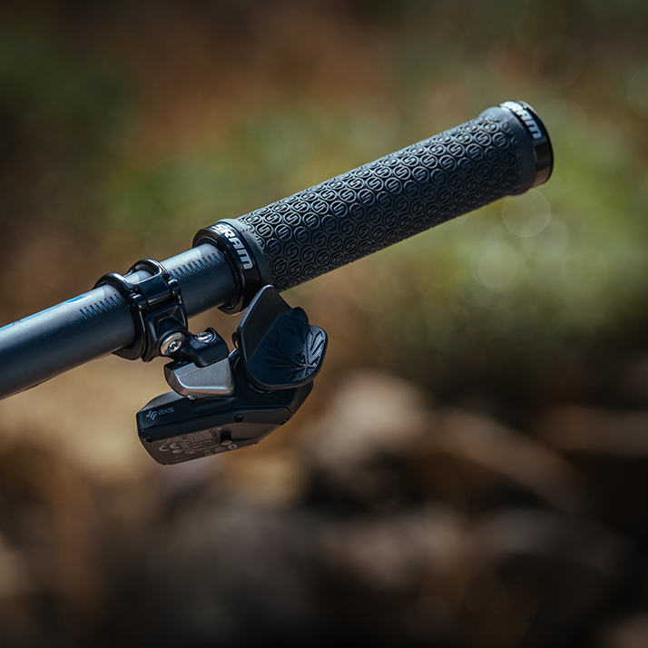 sram eagle axs shifter