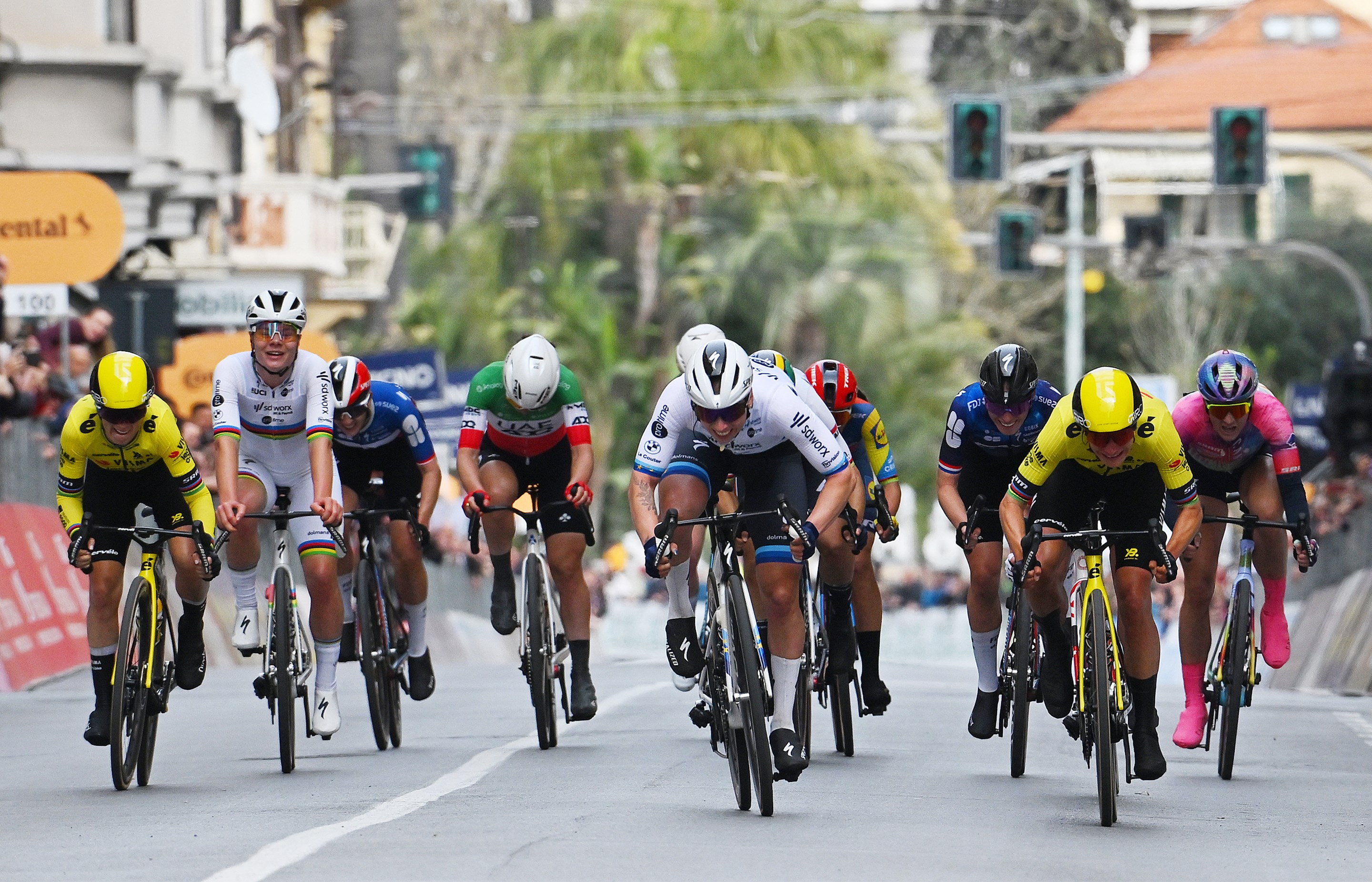 Lorena Wiebes sprints to the finish line at Milano-Sanremo.