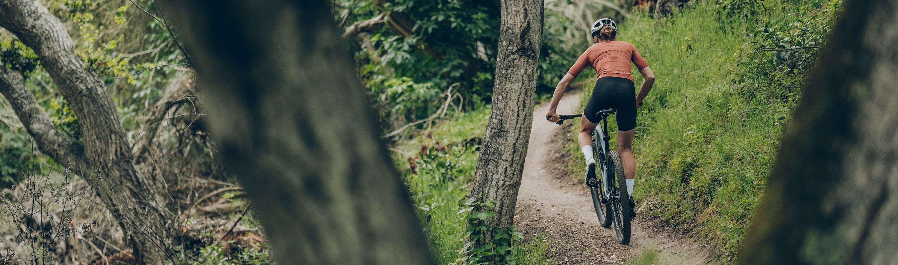 Troy Brosnan descending worldcup track in Lake Placid New York