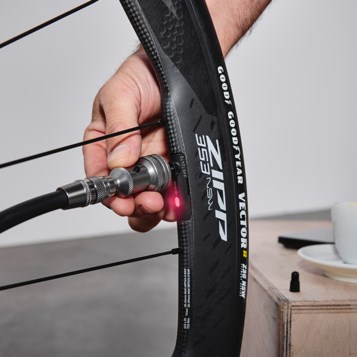 UNDERSTANDING TUBELESS WHEELS