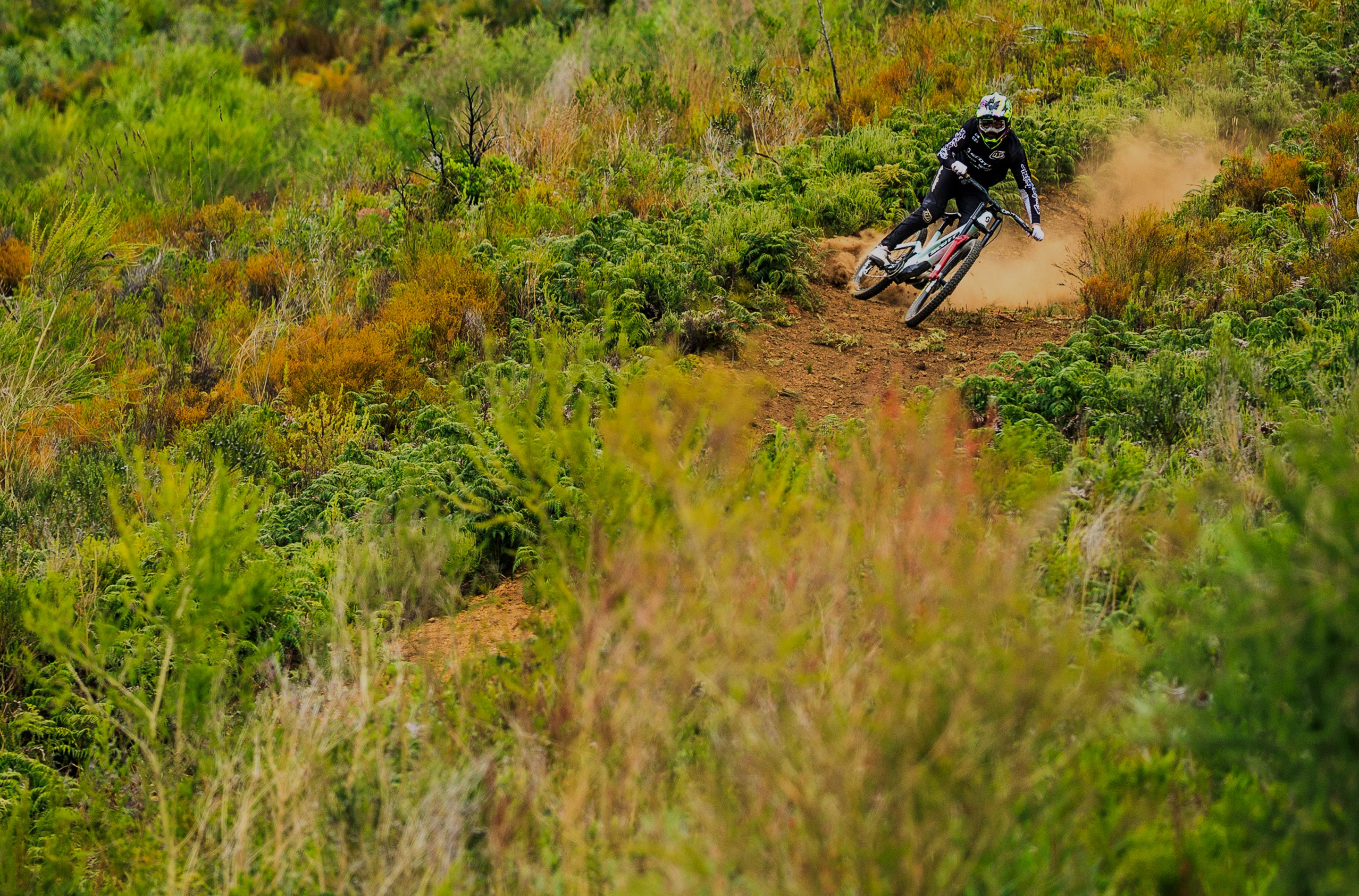 Brendan Fairclough riding new SRAM Maven brakes