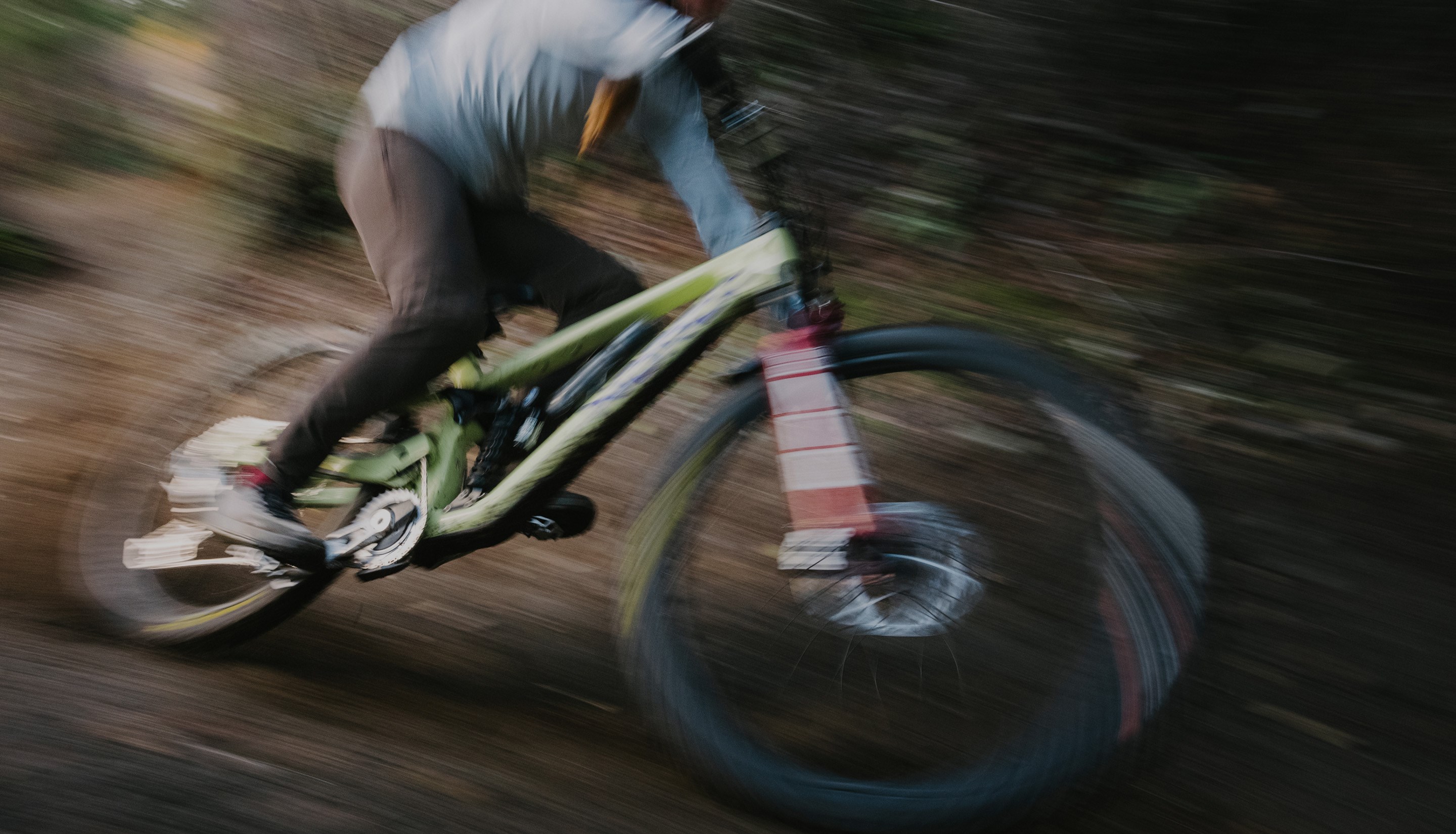 SRAM Eagle Transmission 1987 Rear Derailleur and Cassette