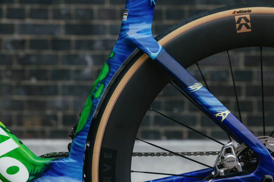 12 - IG - Custom Cervelo