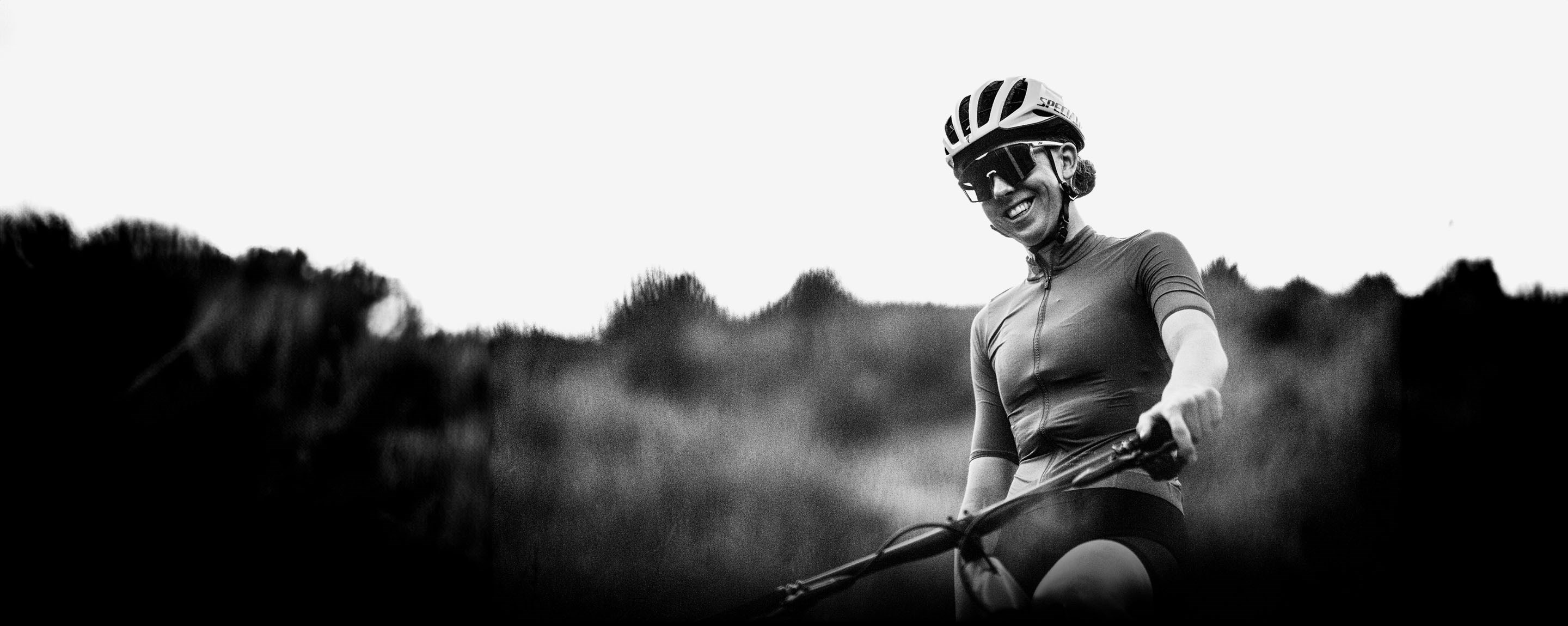 Rider on Rockshox Flight attendant equipped MTB