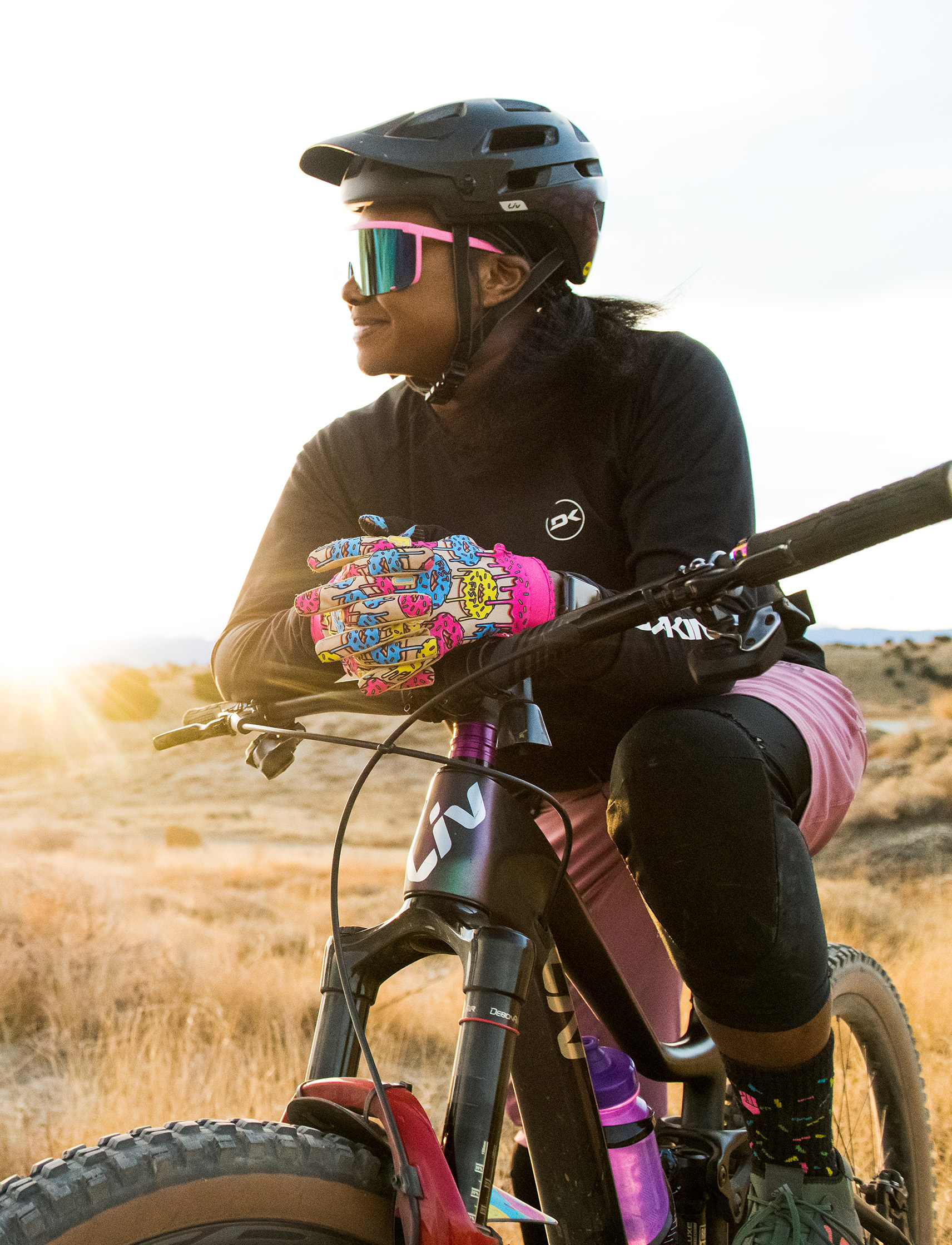 Black 2025 mountain bikers
