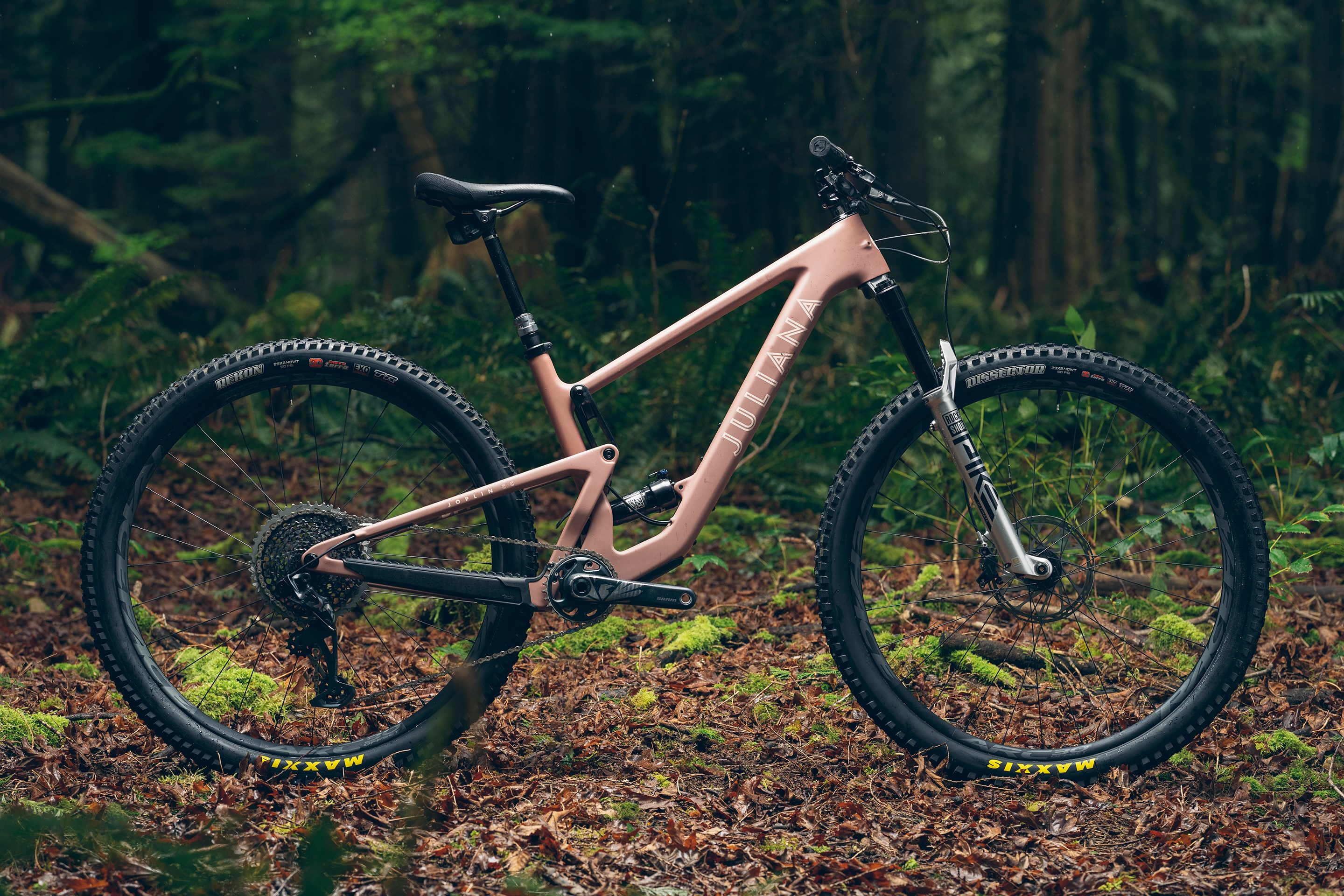 A side shot of a dusty mauve Juliana Joplin with a Pike Ultimate and Deluxe Ultimate.