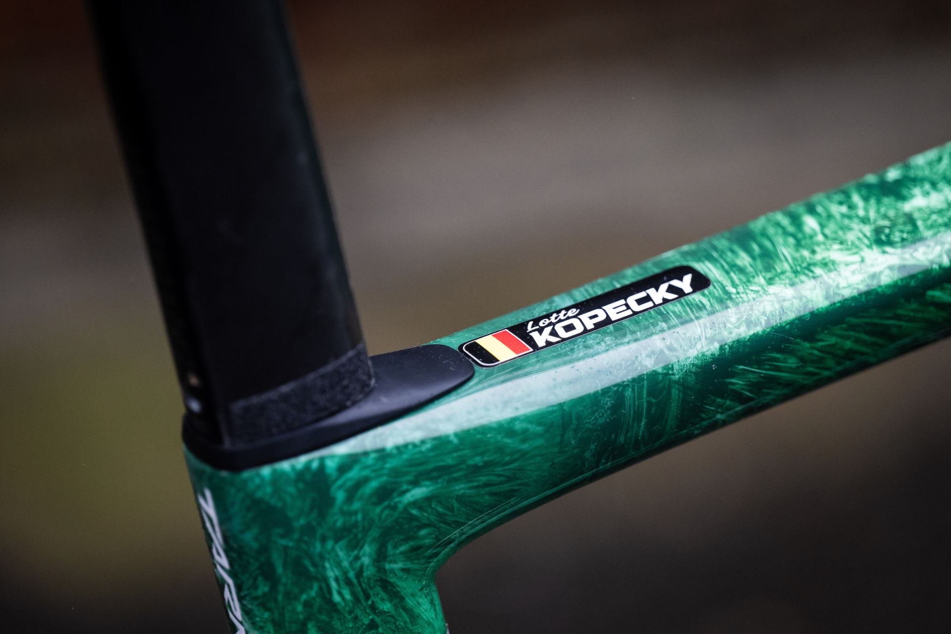 La Specialized Tarmac de Lotte Kopecky con RED eTap AXS