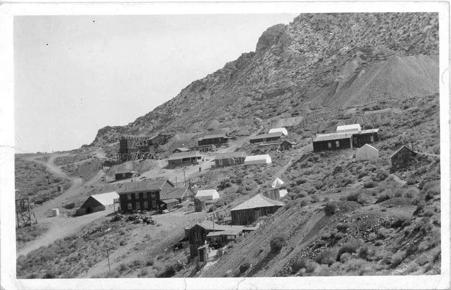 Into the Inyo Mountains