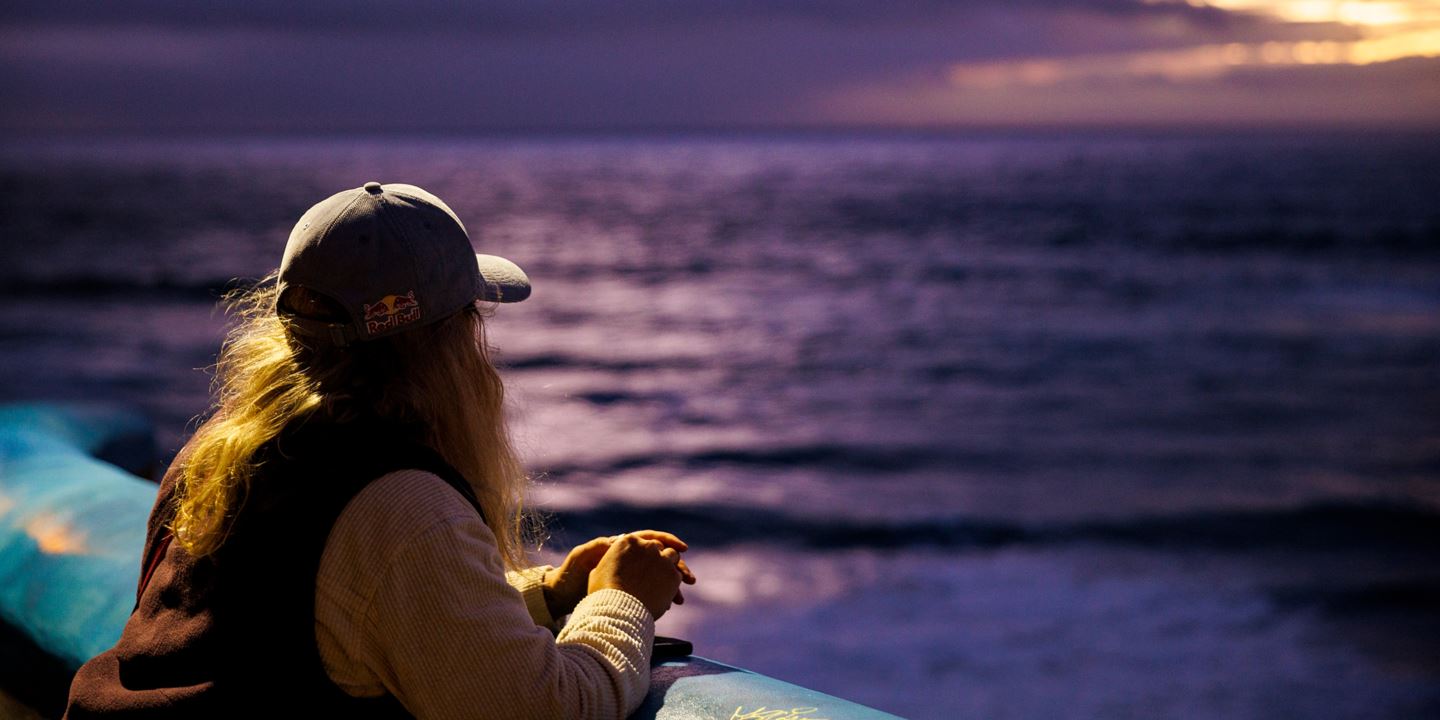 Vali Höll looking out onto the Atlantic Ocean off the coast of Portugal.